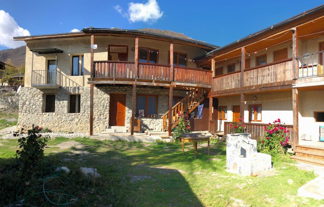 Guest House Keti Margiani Mestia Exterior foto